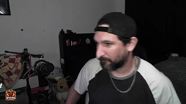 DevilPup75_ XXX чат на живо