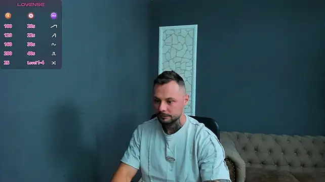 BrianHunts live XXX chat