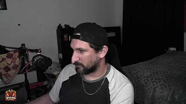 DevilPup75_ – Naživo XXX chat