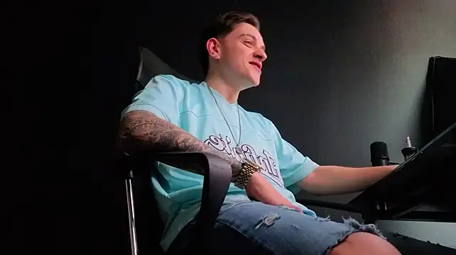 FelixStarkk live XXX chat