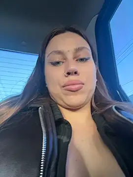 Jucie_Boom – Naživo XXX chat
