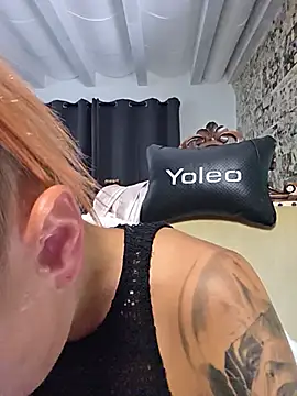 kylie_blck: онлайн-секс-чат