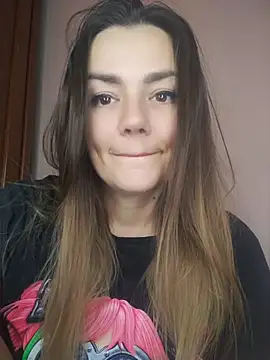KrissSexi Adlı Modelin Canlı XXX Sohbeti