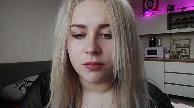 IsaWhitton Chat XXX in diretta