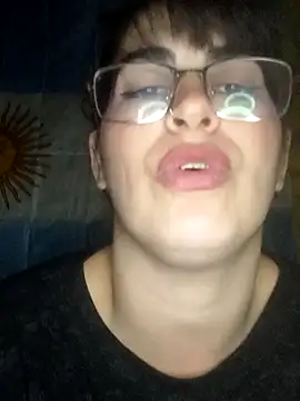 Chat XXX ao vivo de Tuputita11099
