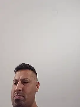 bigGirth4u's Webcam Show