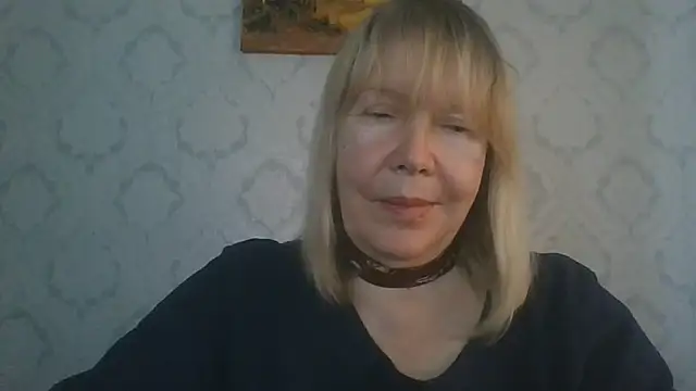 OlgaShine Adlı Modelin Canlı XXX Sohbeti