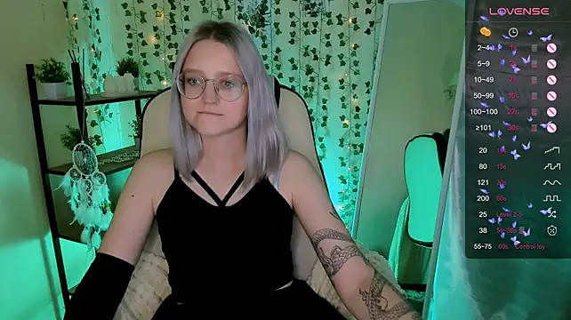 LunarGlow Live XXX-chat