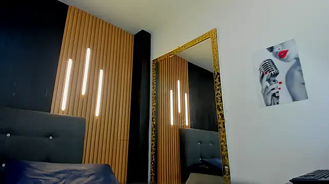 CloeMature Adlı Modelin Canlı XXX Sohbeti