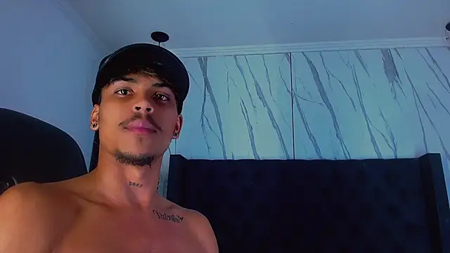 Angel_foxc13のライブXXXチャット