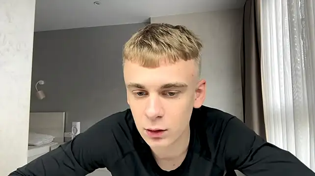 SoloFury 라이브 XXX 채팅