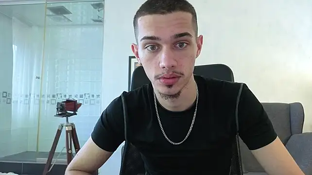 Chat XXX en directo de KaydenDrew