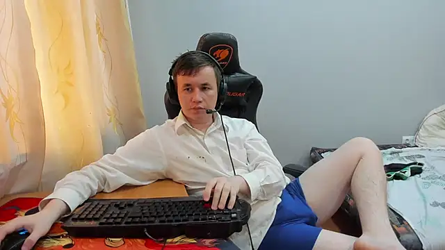 iliaskrislove's Live XXX Chat