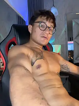 Hassbyd's Live XXX Chat
