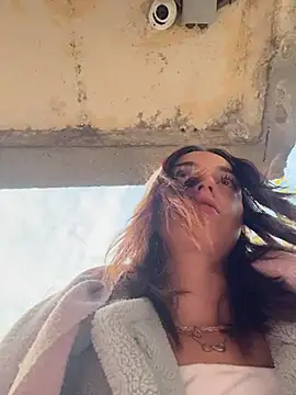DollyTall's Live XXX Chat