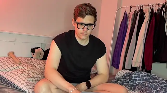daniel-below Live XXX-chat