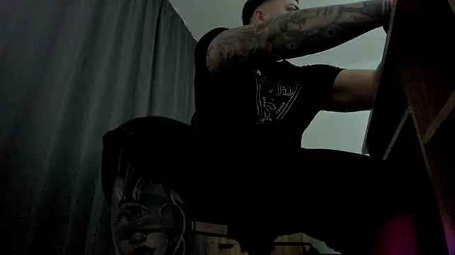 TonyWinston 라이브 XXX 채팅