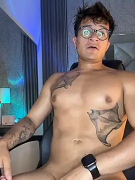 Chat +18 de Hassbyd ao vivo