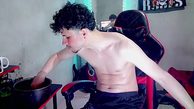 Atom_Hot Live XXX Chat