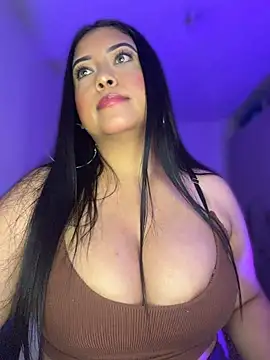 Czat XXX na żywo – cami_ortiz__