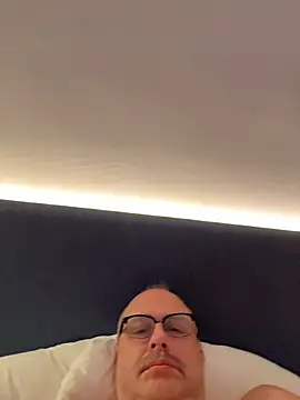 XXX chat uživo modela andyjxx