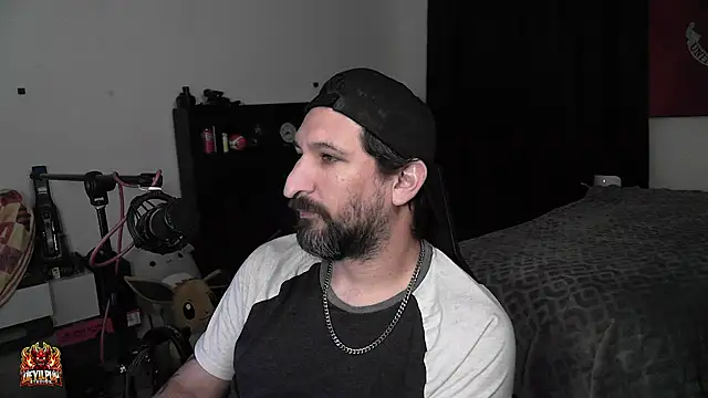 DevilPup75_ élő XXX-chatje