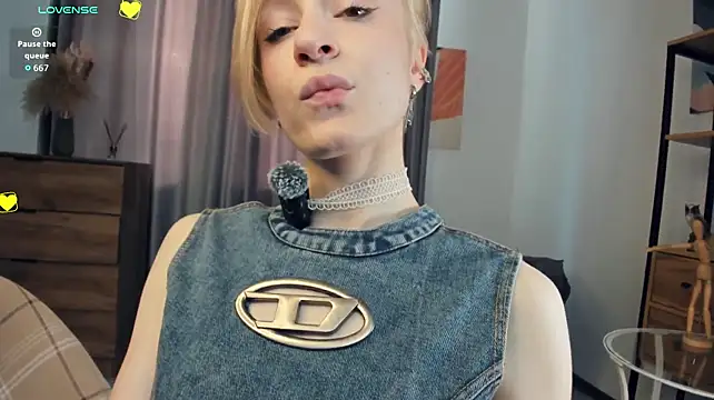 JanettePerro Live XXX-chat