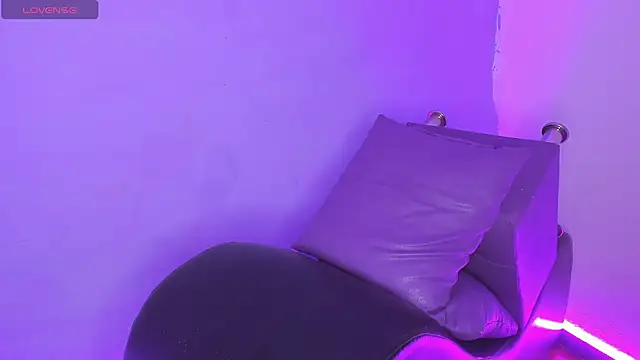 دردشة WhyNotDestroy الجنسية المباشرة