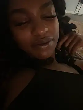 Chat XXX en directo de PrincessRayari