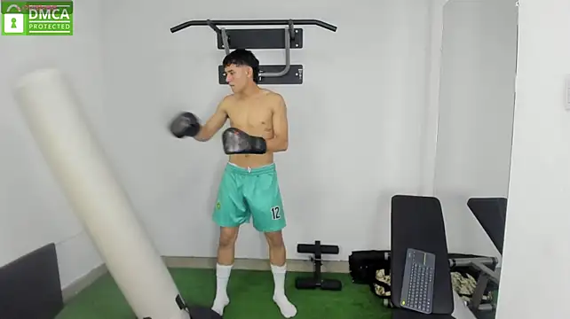 Chat +18 de Ryan_grayx ao vivo