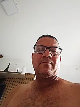 Chat +18 de ariclendes ao vivo