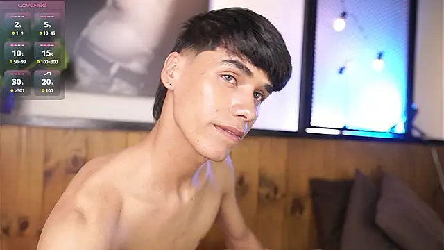 andrewortix's Live XXX Chat
