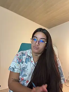 Little_Gaby_'s Live XXX Chat
