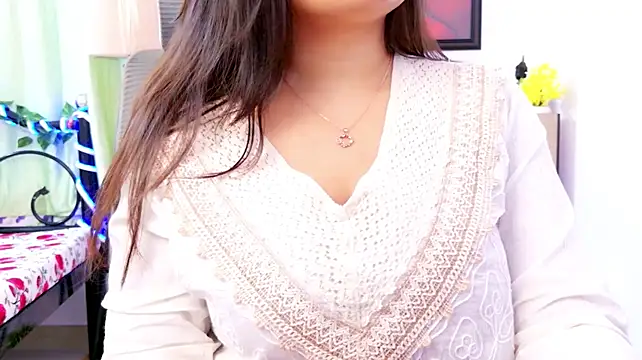 thyAnvi_ লাইভ XXX চ্যাট