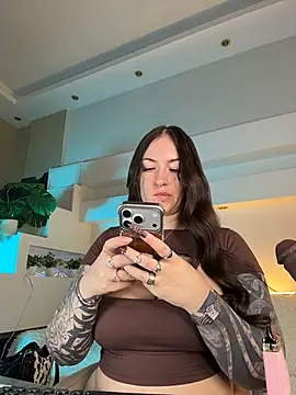Tattitude_ Live XXX-Chat