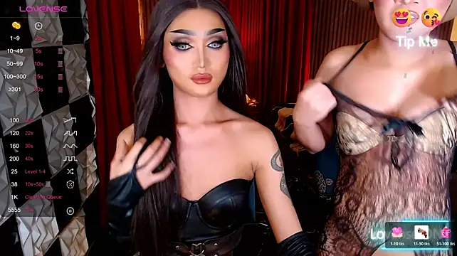 IndestructibleLily's Live XXX Chat