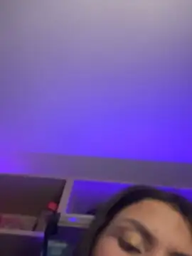 evelott_allenx Adlı Modelin Canlı XXX Sohbeti