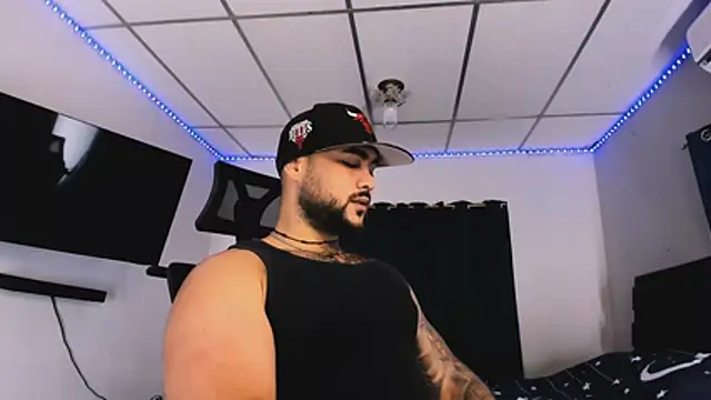 Sebas-hott XXX чат на живо