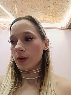 XXX chat uživo modela Chloe_StClaire