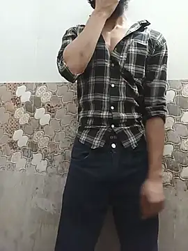 itsmemadhu2019's Live XXX Chat