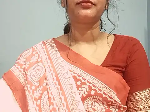 Adhiti_1 Chat XXX in diretta