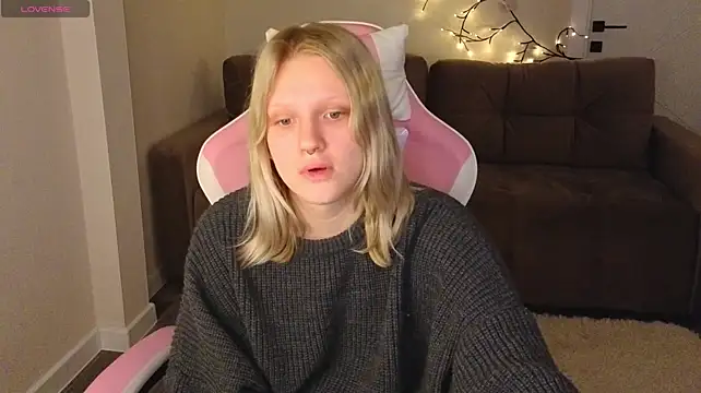 Lilly-Jhonasn Live XXX chat