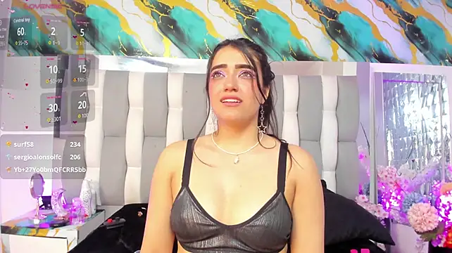 Chat +18 de IsaDiiaz ao vivo