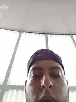 Jonath_1 Live XXX Chat