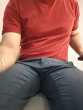 8inch_hunk19's Live XXX Chat