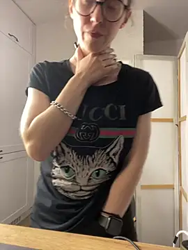MartiniiSelenna Chat XXX live