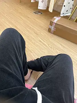 Chat +18 de Selenaaaaa- ao vivo