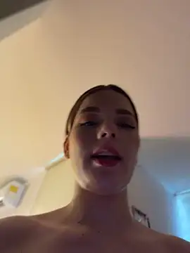 NicoleCut: απευθείας συνομιλία ΧΧΧ