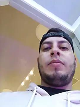 Jonath_1 – Naživo XXX chat
