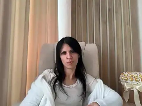 InjaAtHome Chat XXX in diretta